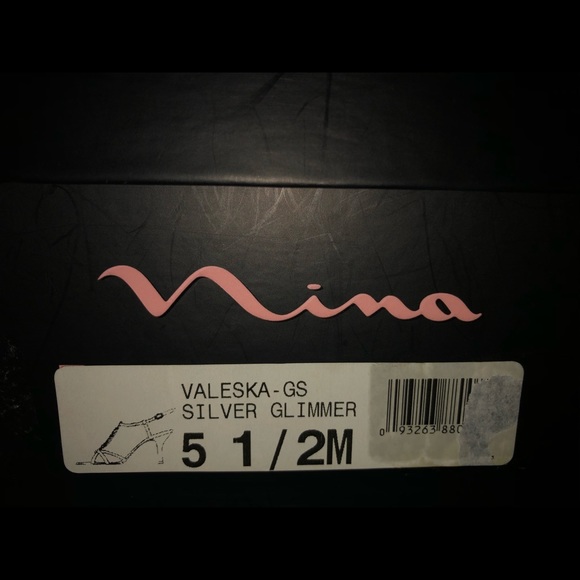 NINA SHOES Valeska Strappy Sandals - Picture 2 of 8